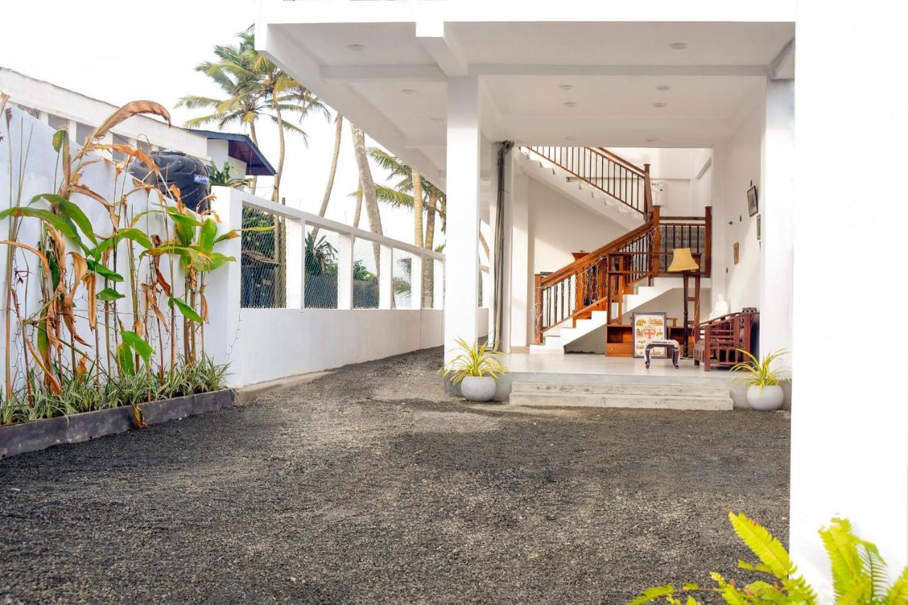 Kavin Beach Hotel Hikkaduwa Esterno foto