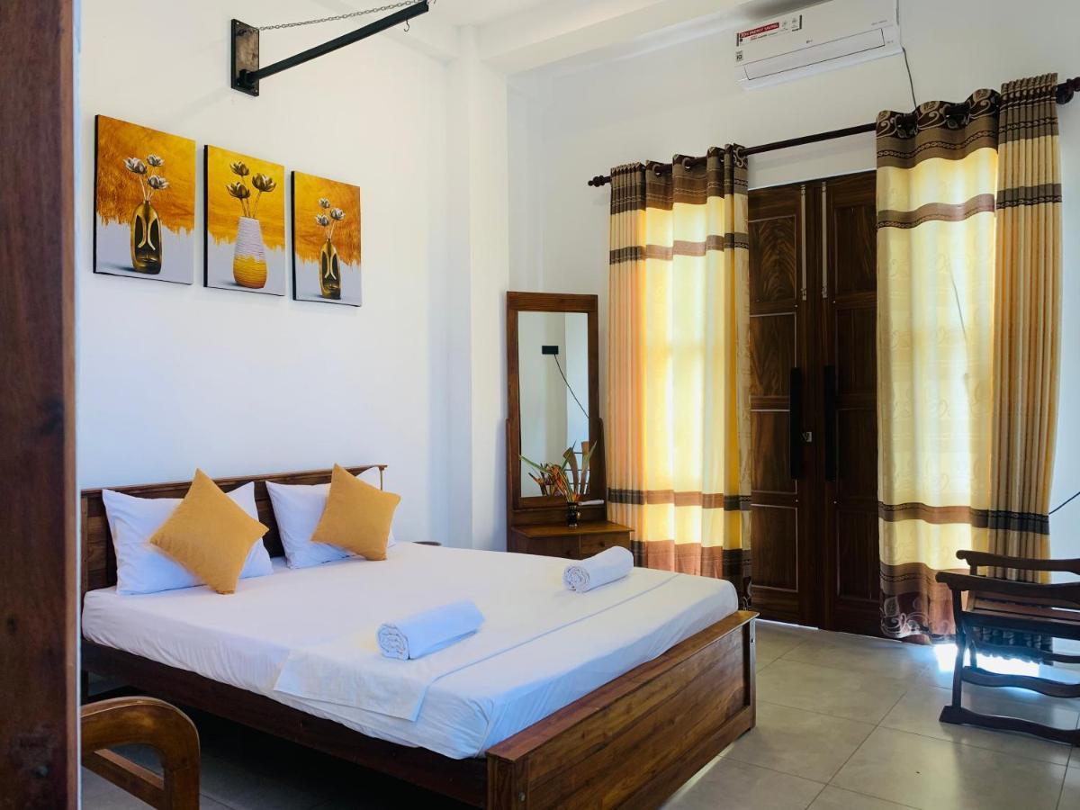 Kavin Beach Hotel Hikkaduwa Esterno foto