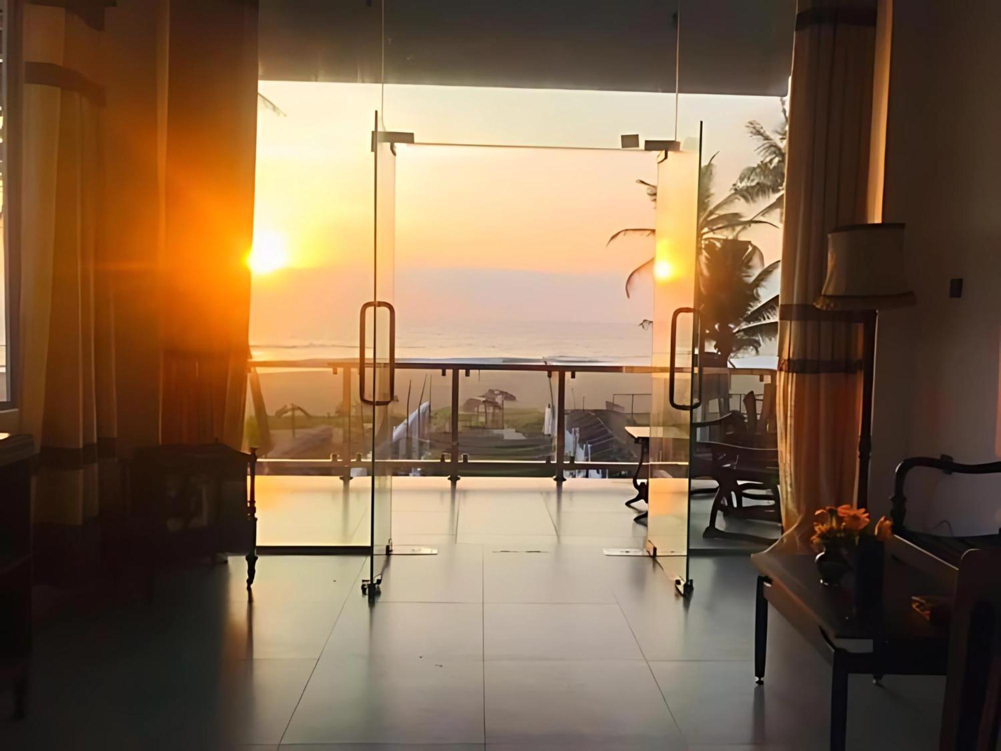 Kavin Beach Hotel Hikkaduwa Esterno foto